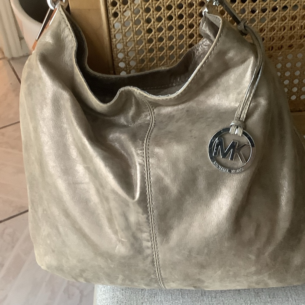 Michael Kors Metallic Taupe/gold liquid leather Shoulder Hobo